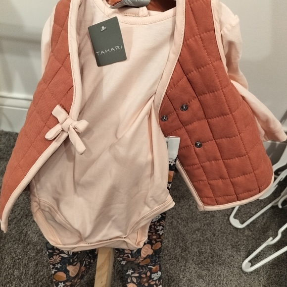 Tahari 3 piece set - Picture 4 of 4